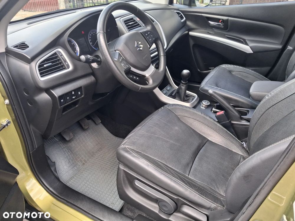 Suzuki SX4 S-Cross 1.6 VVT 4x4 Comfort - 16