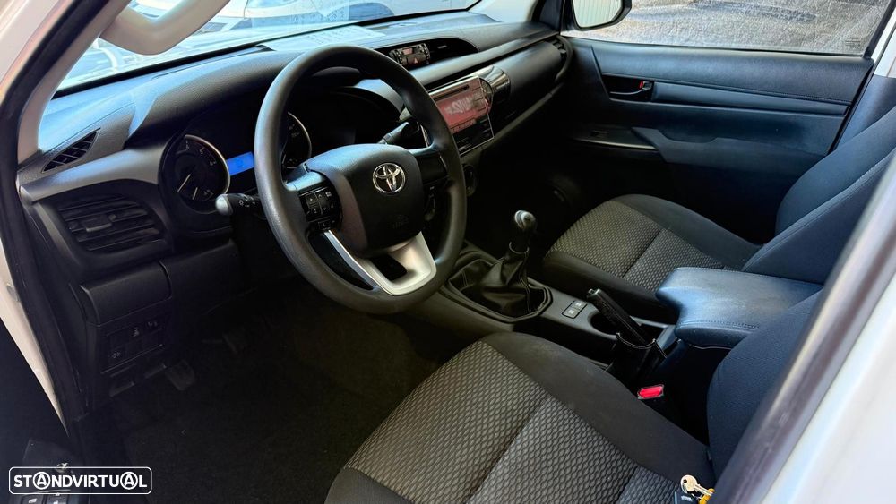 Toyota Hilux 2.4 D-4D 4WD Challenge - 10