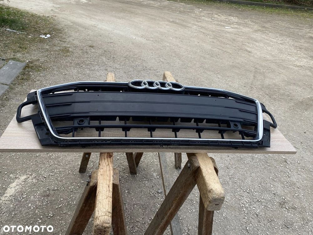 ATRAPA GRILL AUDI A4 B9 LIFT 8W0853651D - 1