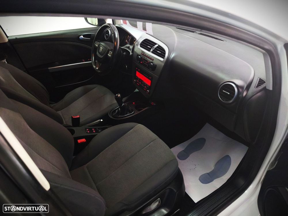 SEAT Leon 1.6 TDI DPF E-Ecomotive Style - 7