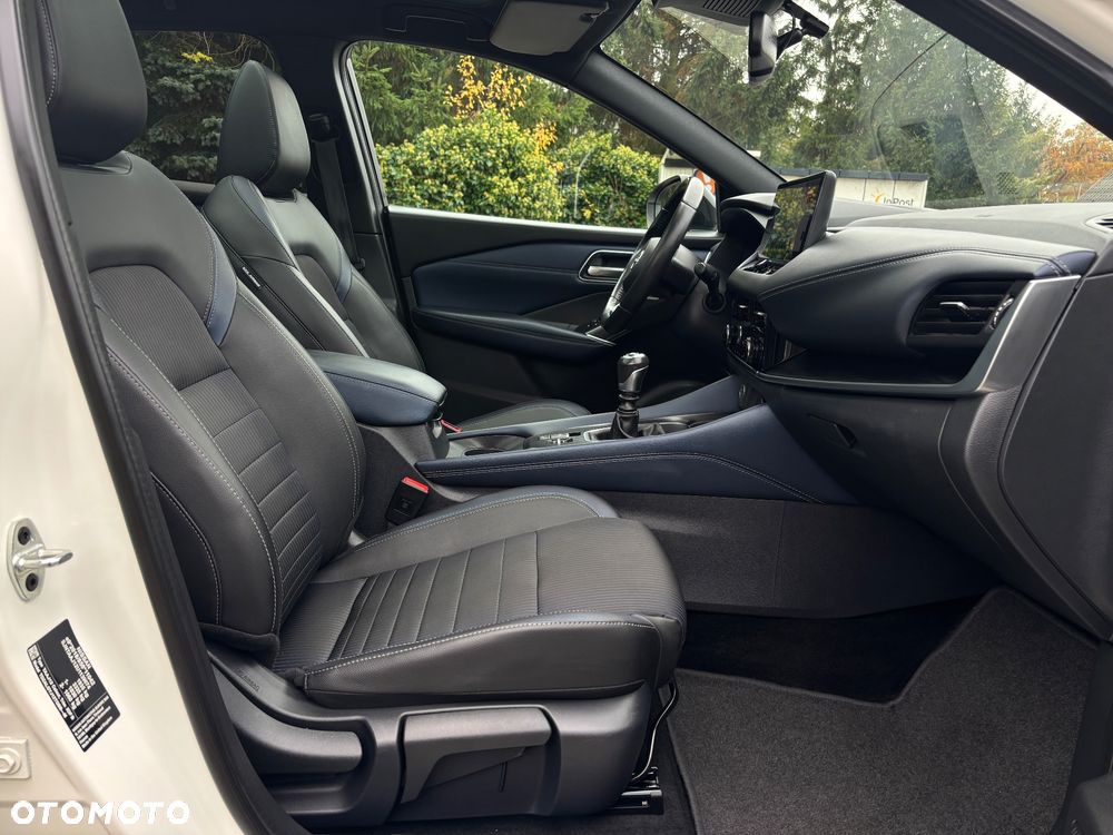 Nissan Qashqai 1.3 DIG-T mHEV Tekna - 24