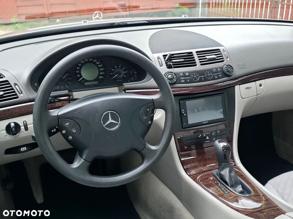 Mercedes-Benz Klasa E - 20