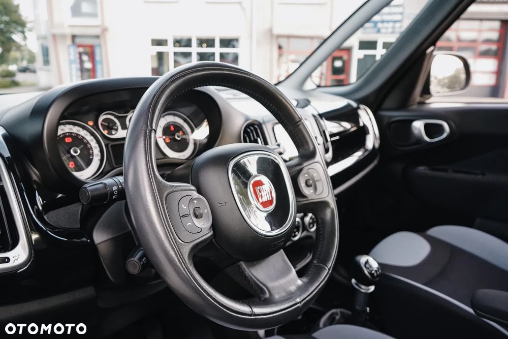 Fiat 500L 1.4 T-Jet 16V Lounge - 21