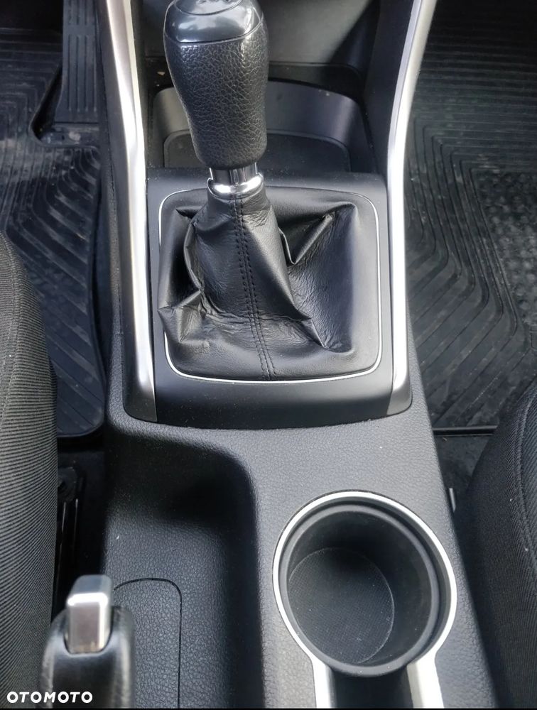 Hyundai i30 1.4 CRDi Classic + - 8