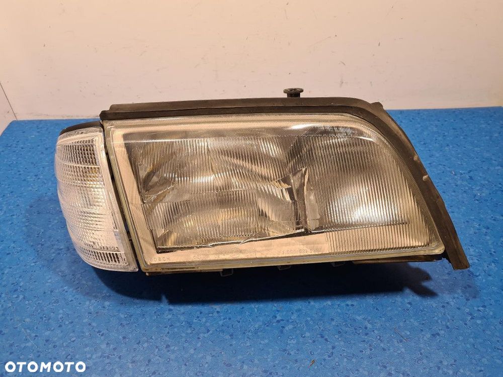 MERCEDES-BENZ W202 C 180 REFLEKTOR PRAWY - 1