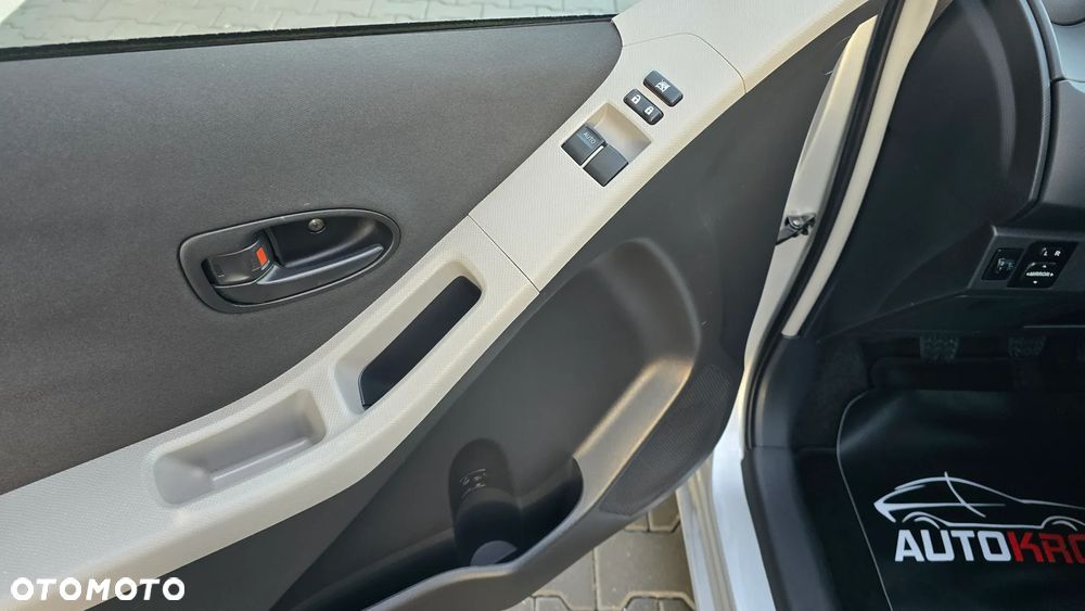 Toyota Yaris - 31