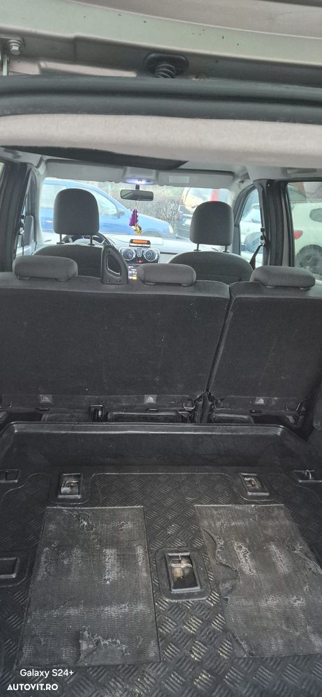 Dacia Lodgy dCi 110 Laureate - 13