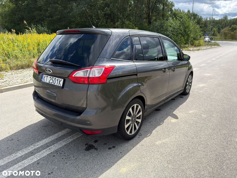 Ford Grand C-MAX - 4