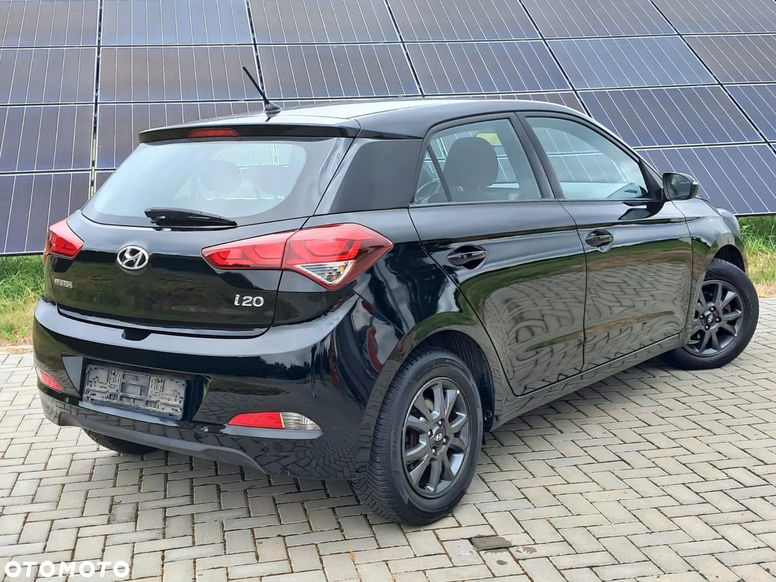 Hyundai i20 blue 1.2 YES - 7