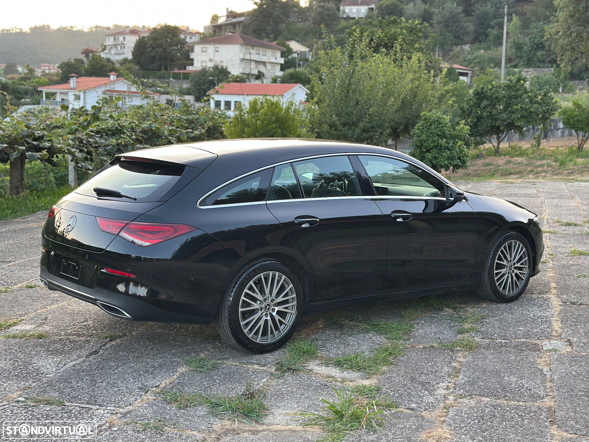 Mercedes-Benz CLA 180 d Shooting Brake 7G-DCT Progressive - 17