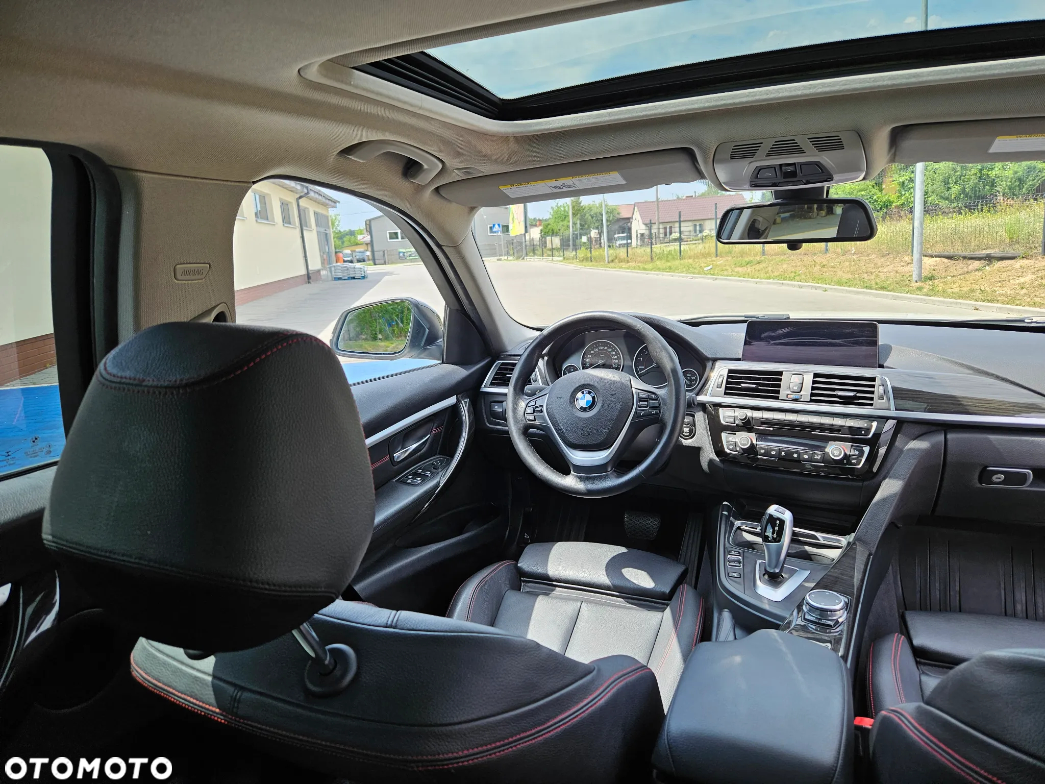 BMW Seria 3 320i xDrive Sport Line - 15