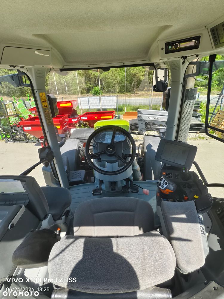 Claas ARION 650 - 4