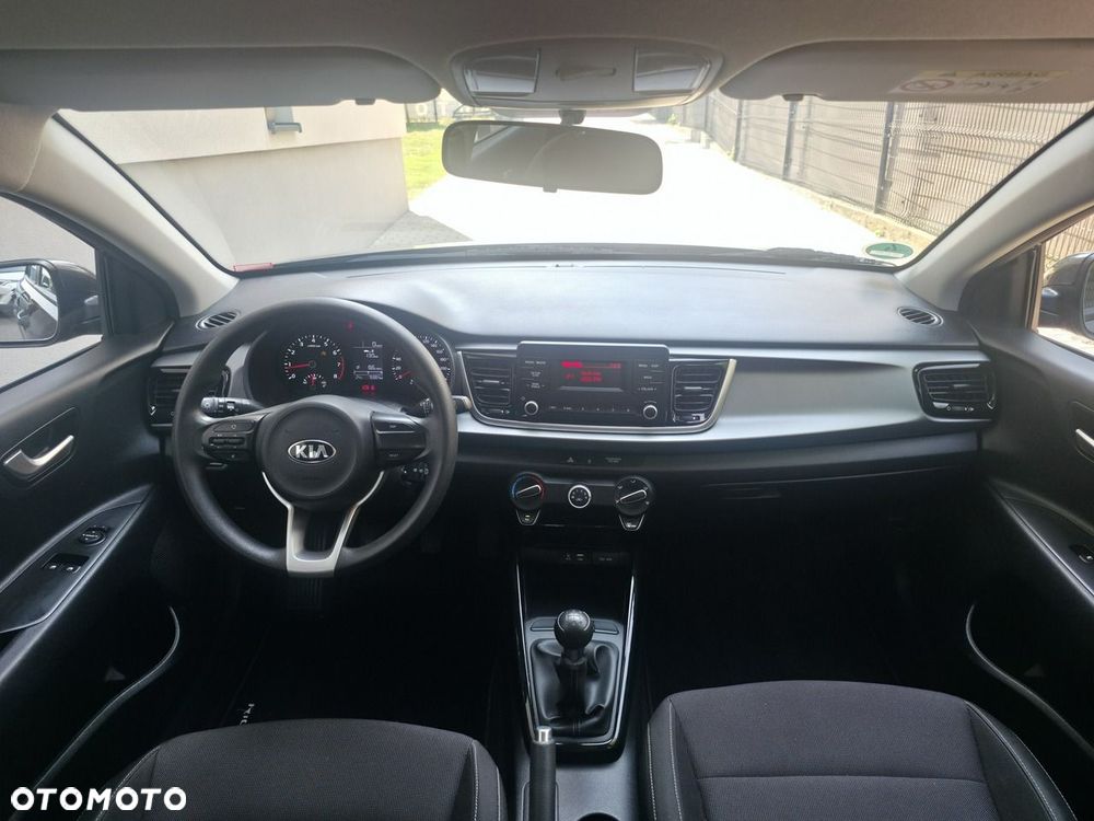 Kia Rio - 11