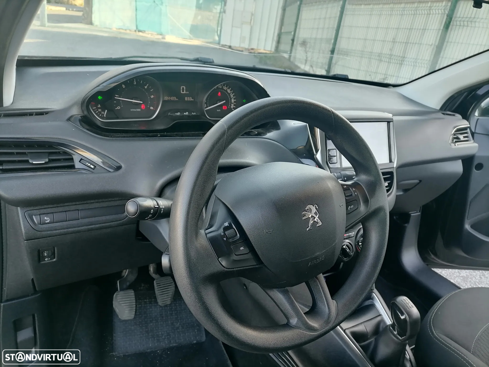 Peugeot 208 1.6 BlueHDi Style - 12