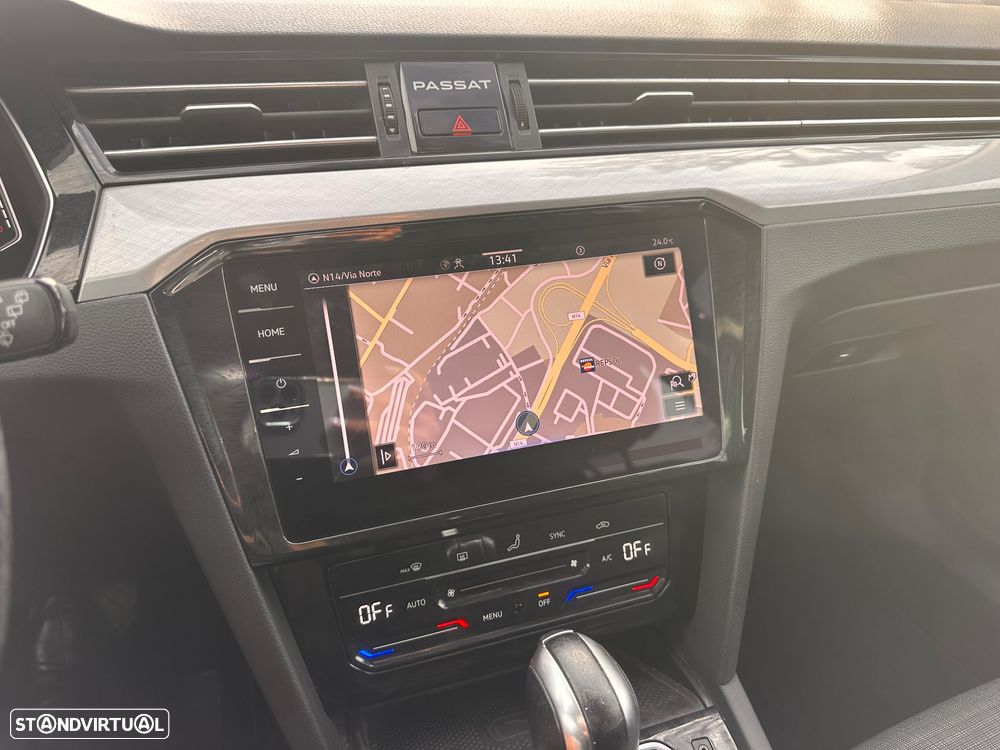 VW Passat Variant - 31