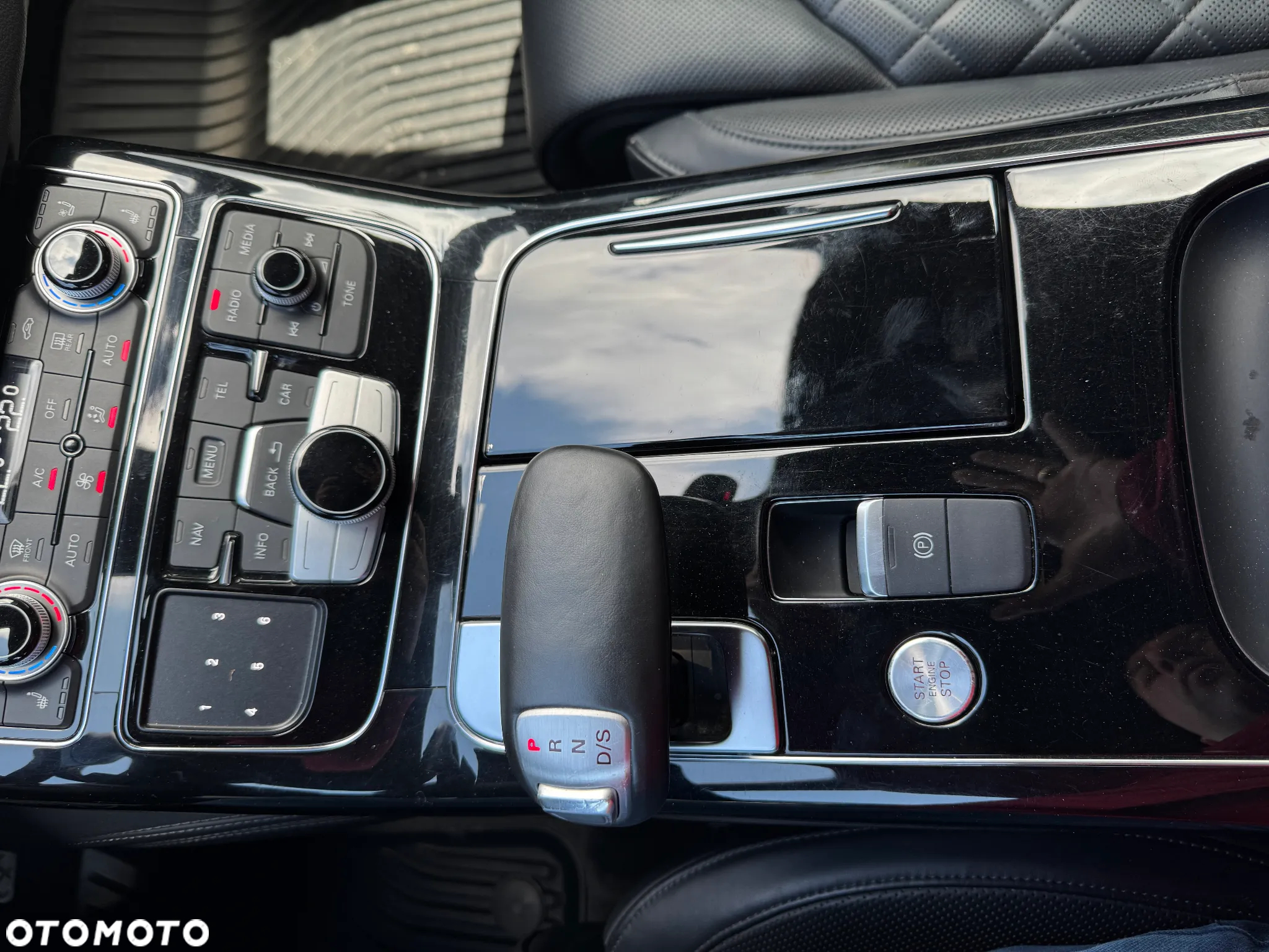 Audi A8 4.0 TFSI Quattro - 29