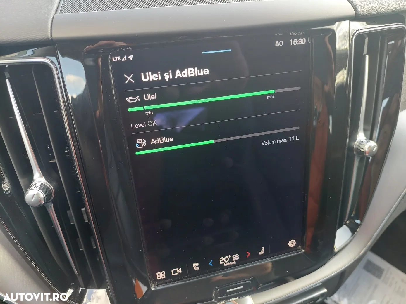 Volvo XC 60 B4 MHEV AWD Momentum Pro - 21