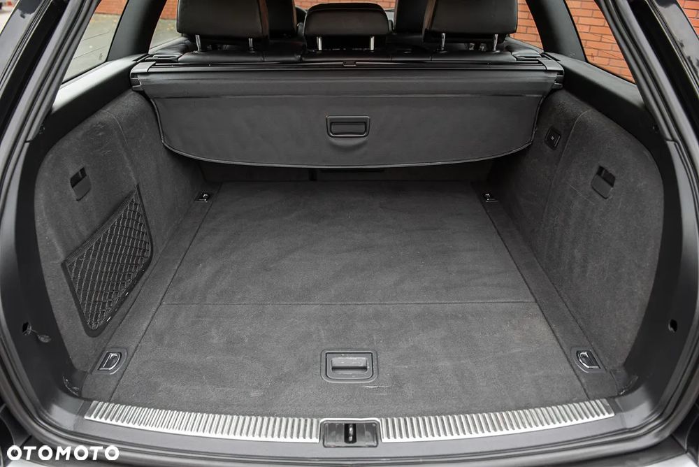 Audi S4 Avant tiptronic - 28