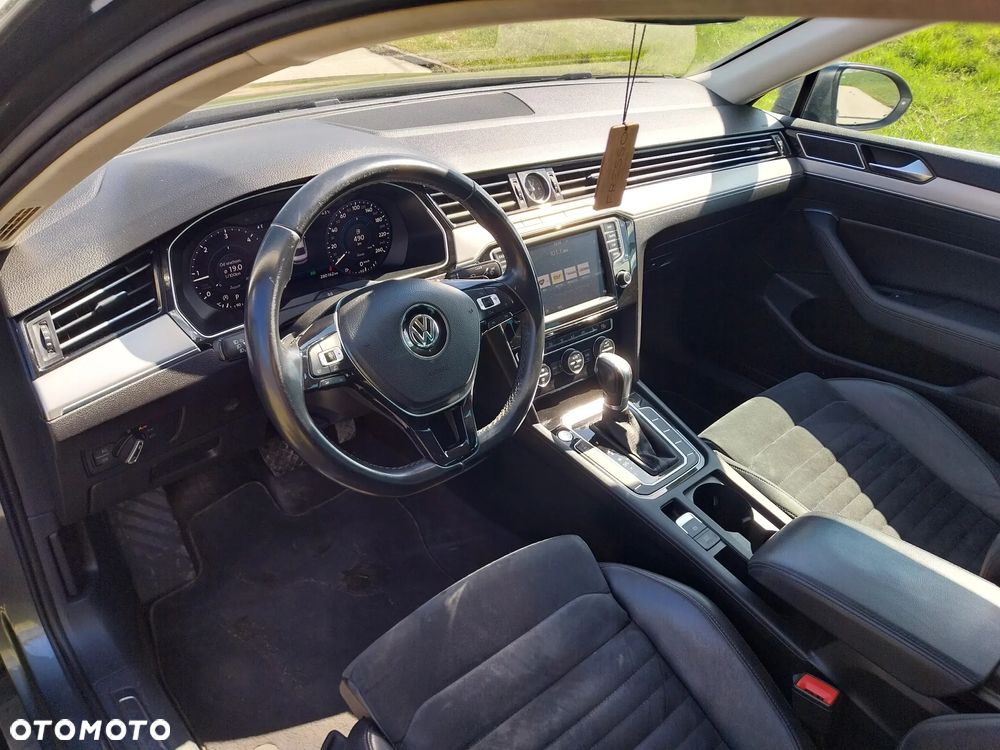 Volkswagen Passat 2.0 TDI BMT Highline DSG - 4