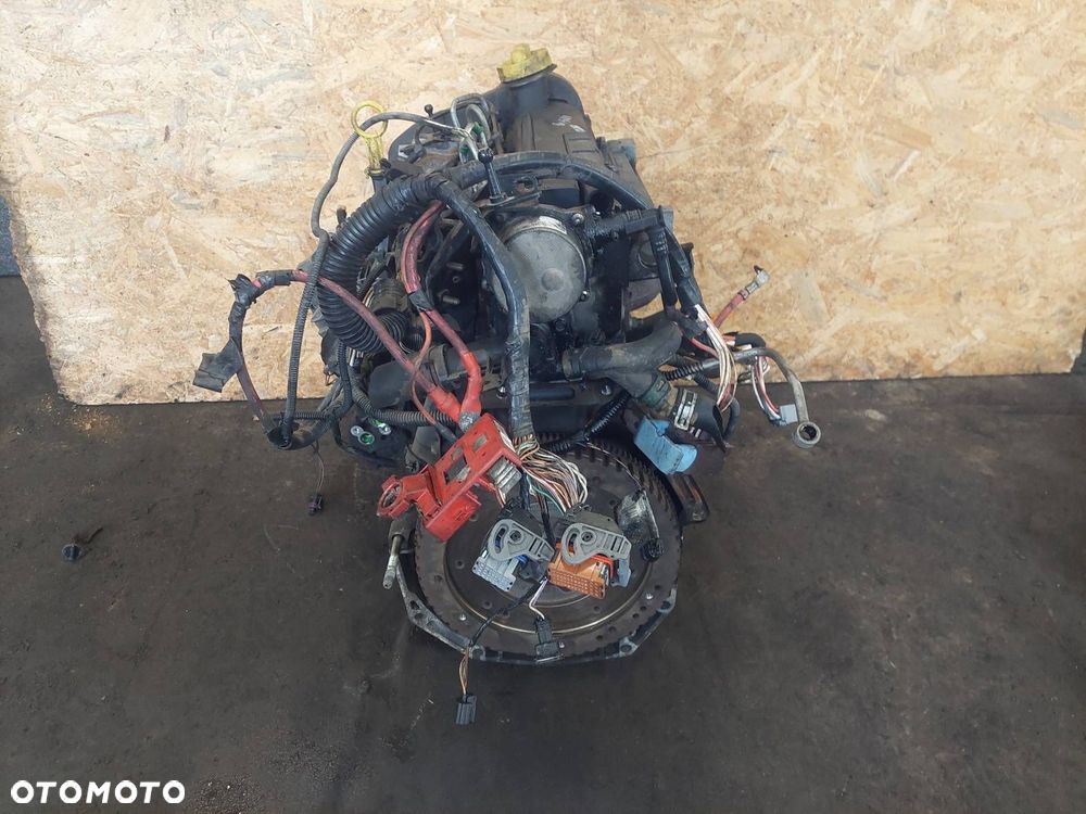 SILNIK DIESEL POMPA WTRYSKI KOMPLETNY RENAULT MEGANE II 1.5 DCI K9K724 - 7