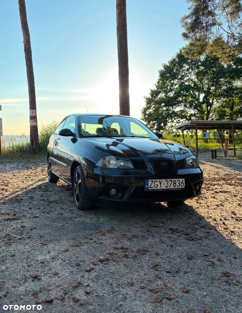Seat Ibiza SC 1.4 16V Sport - 2
