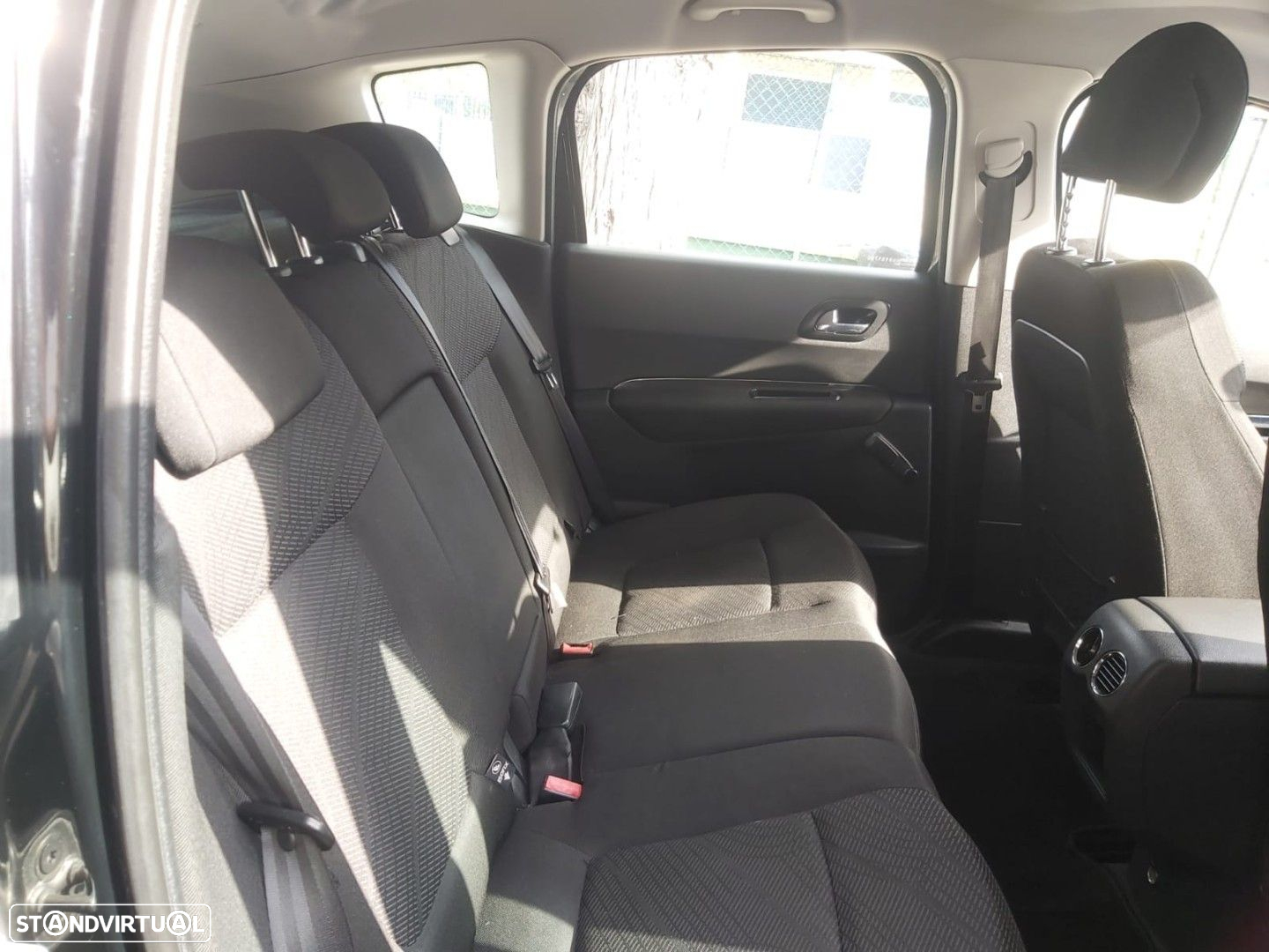 Peugeot 3008 1.6 HDi Sport - 8