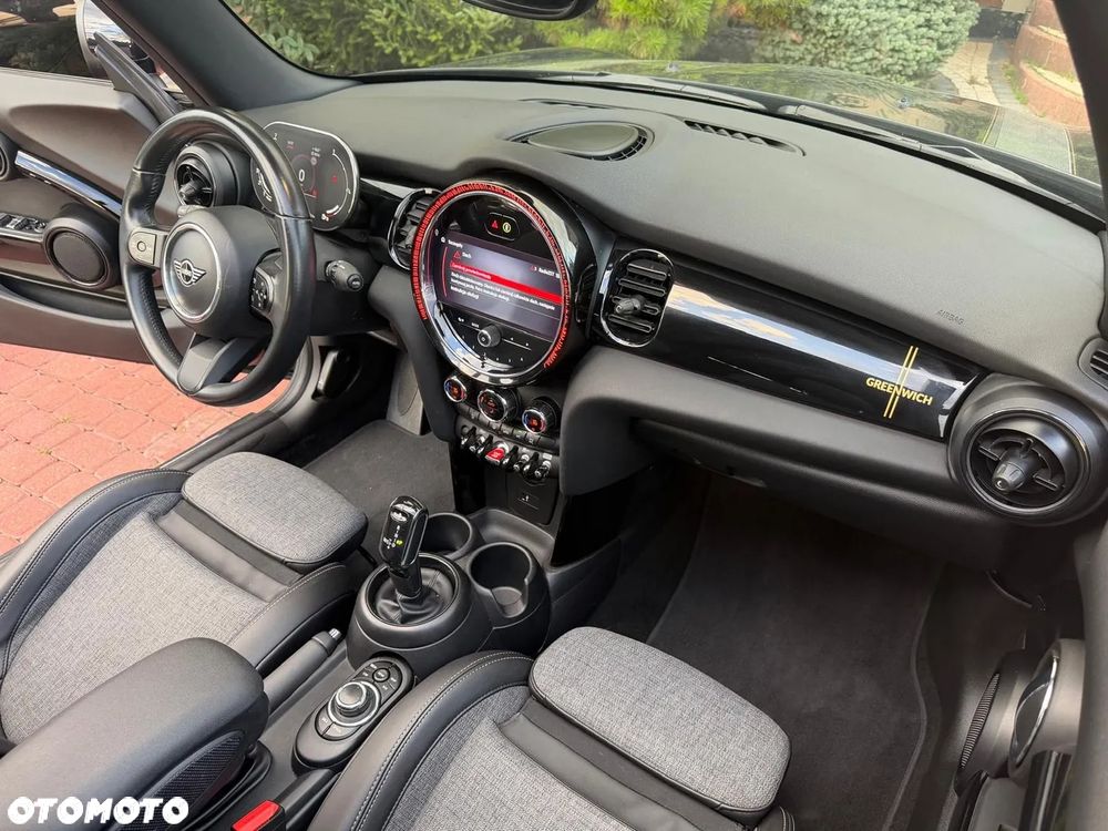 MINI Cooper Anniversary Edition - 37