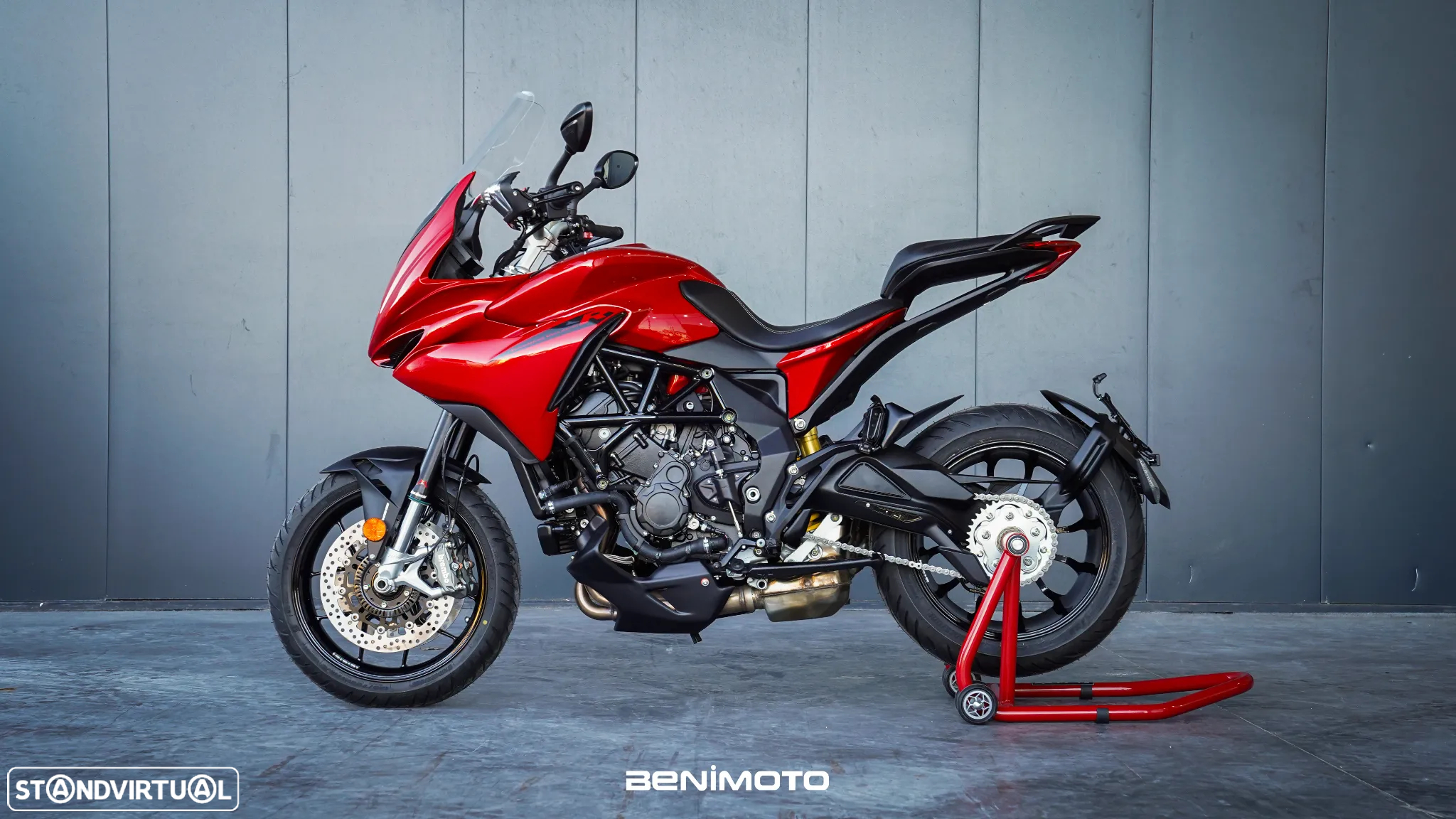 MV Agusta Turismo Veloce R - 6
