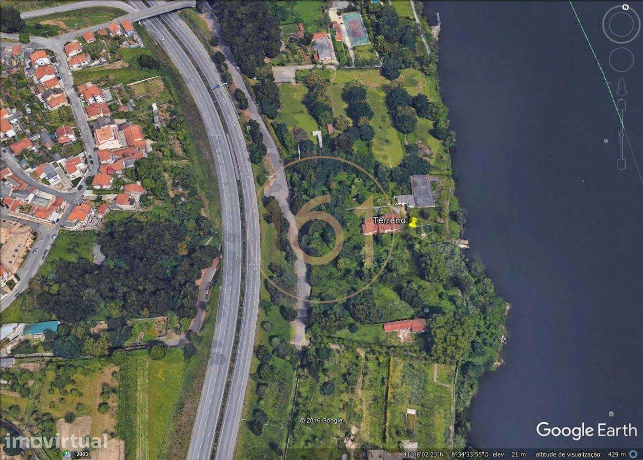 Terreno/Quinta na freguesia de Oliveira do Douro, concelho de Vila Nov - Grande imagem: 2/15