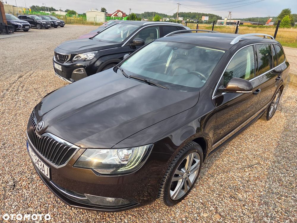 Skoda Superb 2.0 TDI DSG Exclusive - 15