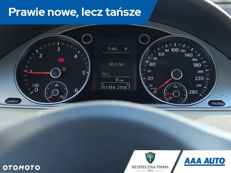 Volkswagen Passat CC - 13