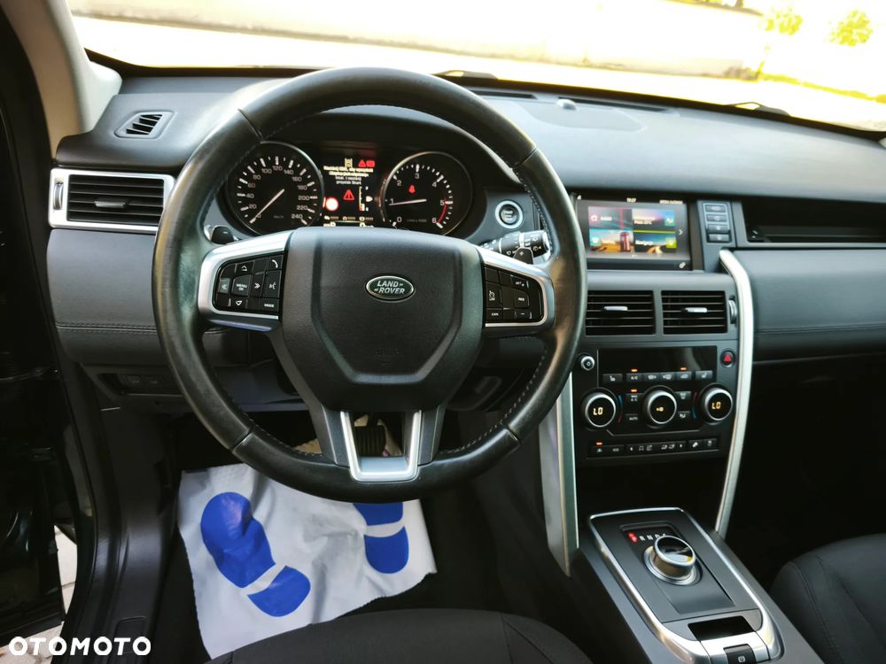 Land Rover Discovery Sport TD4 SkyView Edition - 13