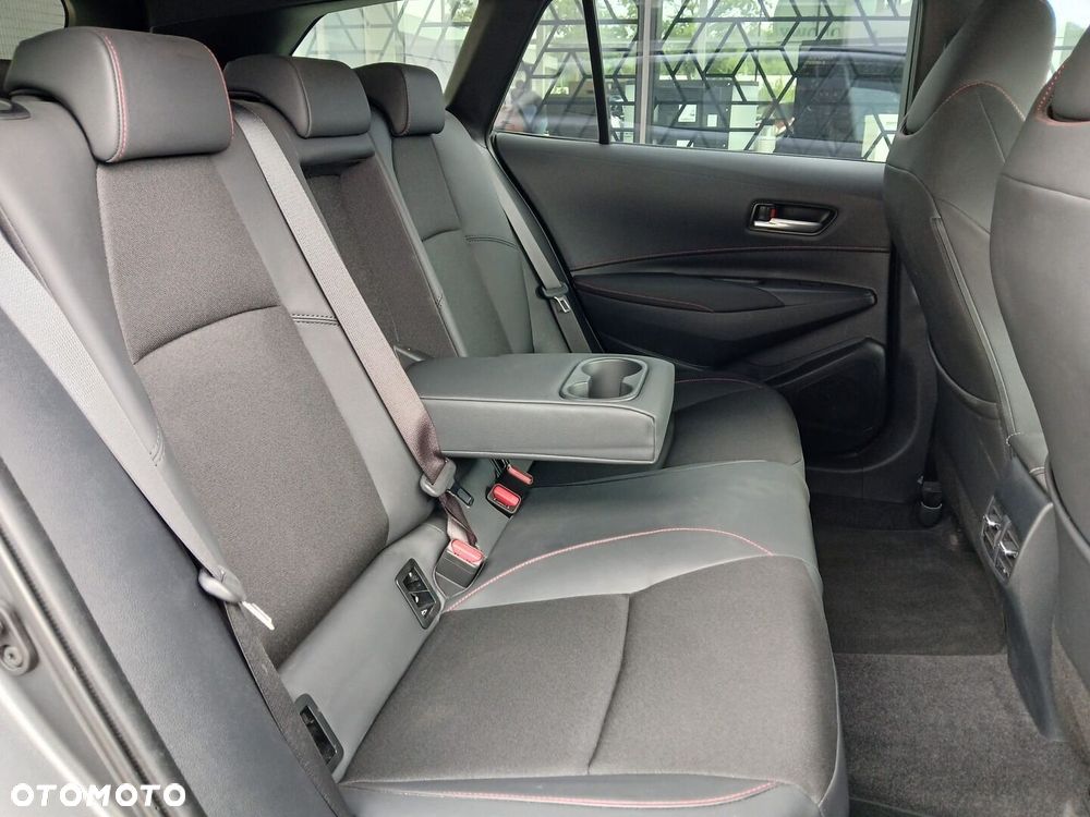 Toyota Corolla - 25