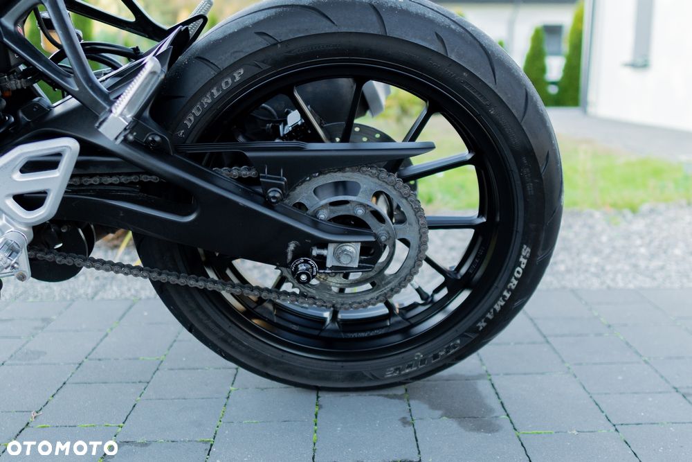 Yamaha MT - 27