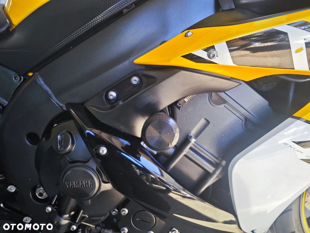 Yamaha YZF - 12
