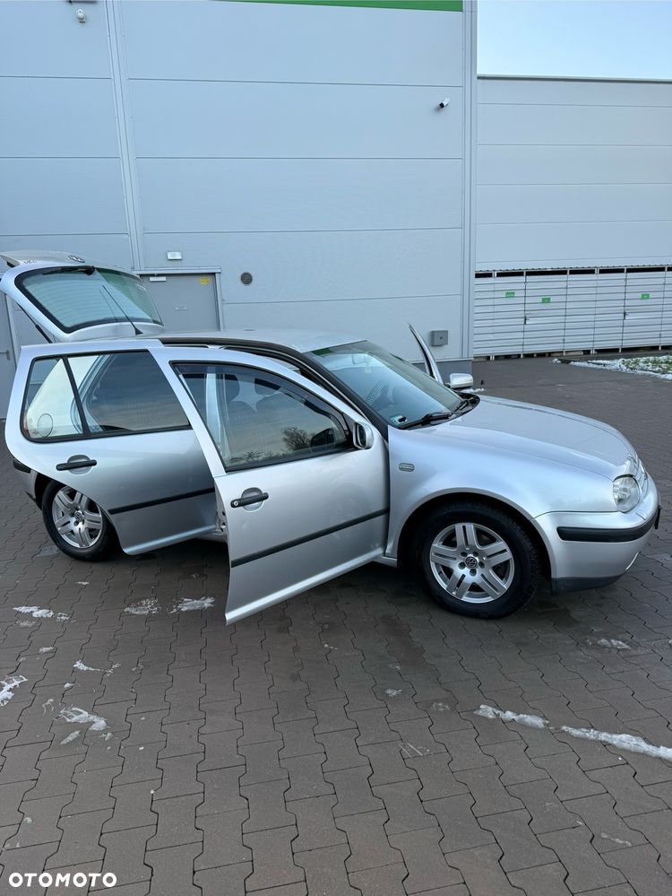 Volkswagen Golf 1.9 TDI Highline - 8