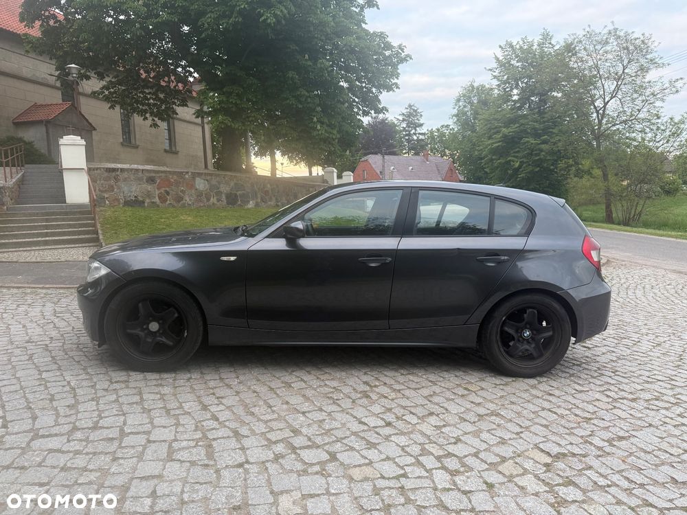 BMW Seria 1 118d - 4