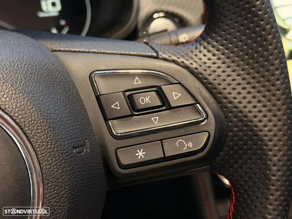 MG ZS 1.0 T-GDI Luxury — fotografia 22