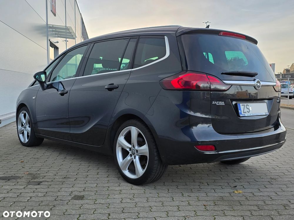 Opel Zafira 2.0 CDTI Cosmo - 4