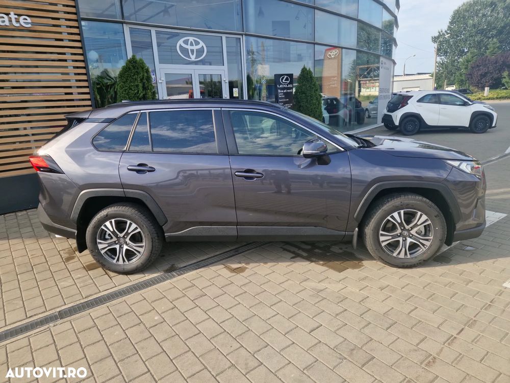 Toyota RAV4 - 5