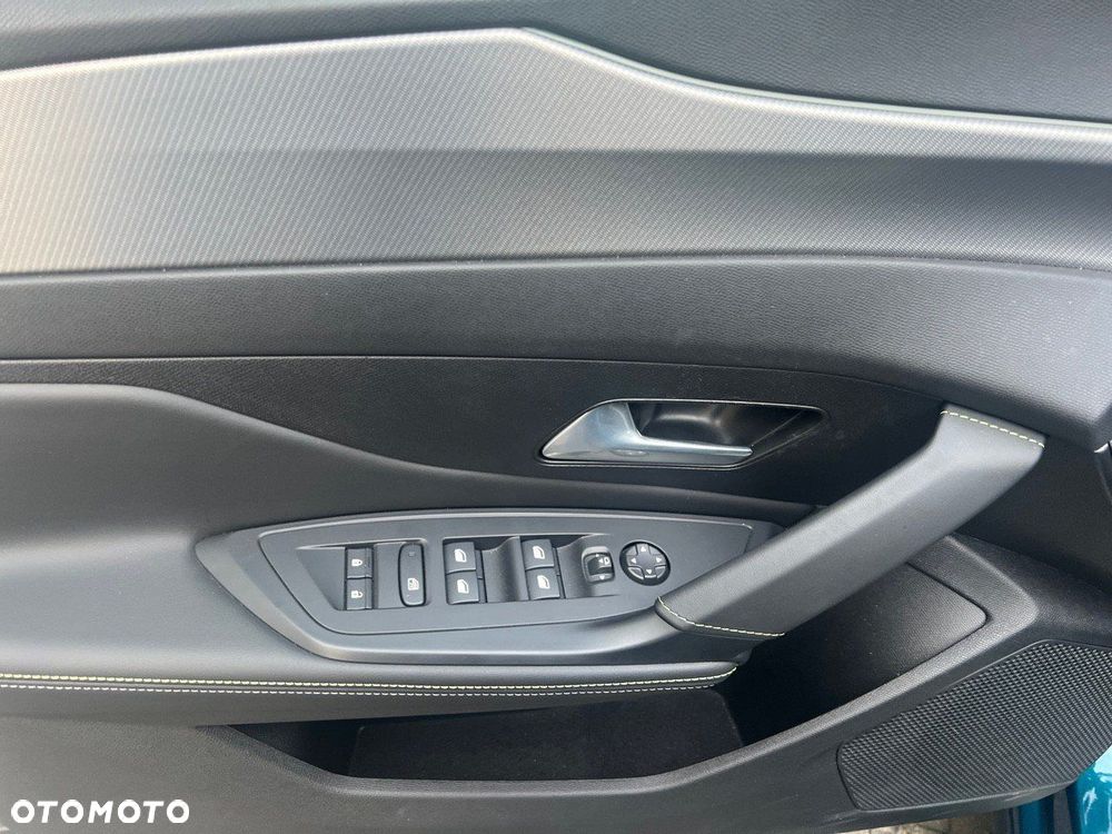 Peugeot 408 1.2 PureTech GT S&S EAT8 - 12