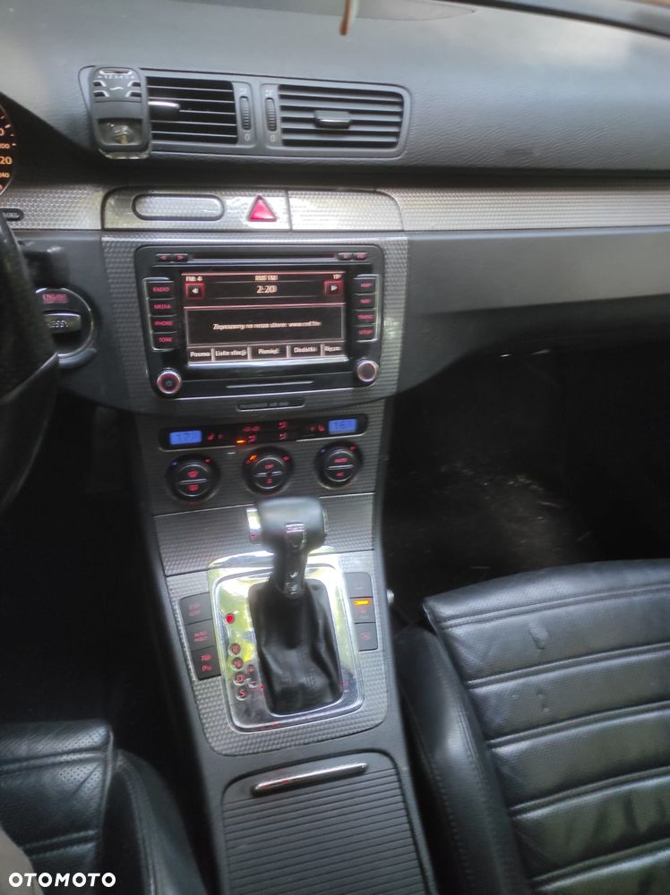 Volkswagen Passat - 8