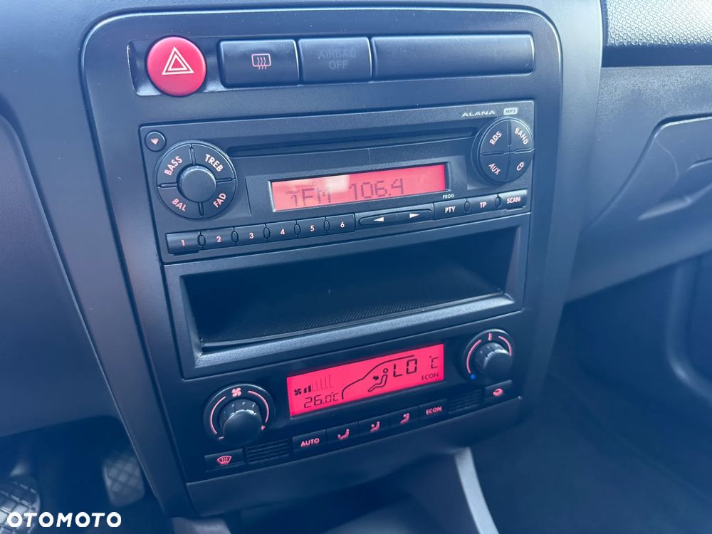 Seat Ibiza 1.4 16V Sport Edition - 22