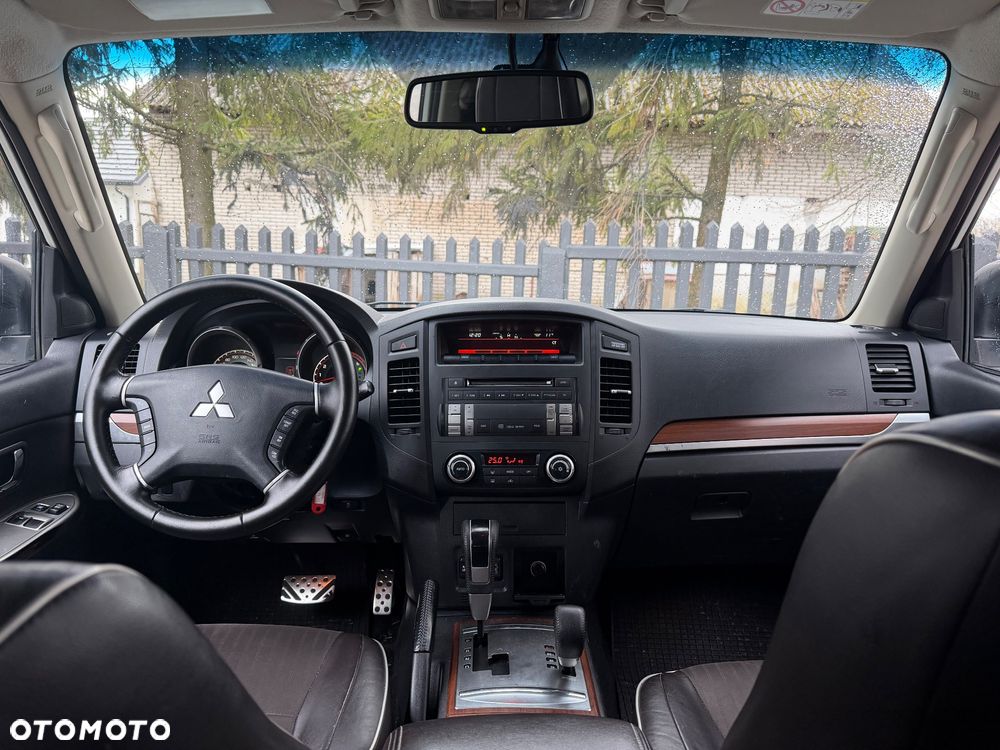 Mitsubishi Pajero 3.2 DID Intense - 15