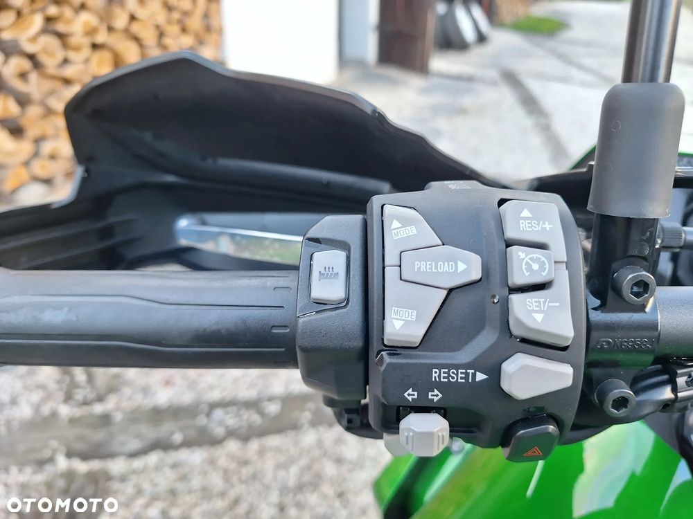 Kawasaki Versys 1000 - 11