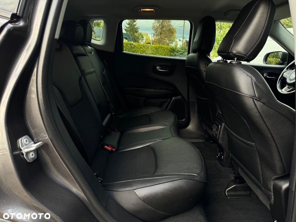 Jeep Compass 1.3 TMair Night Eagle FWD S&S DDCT - 26