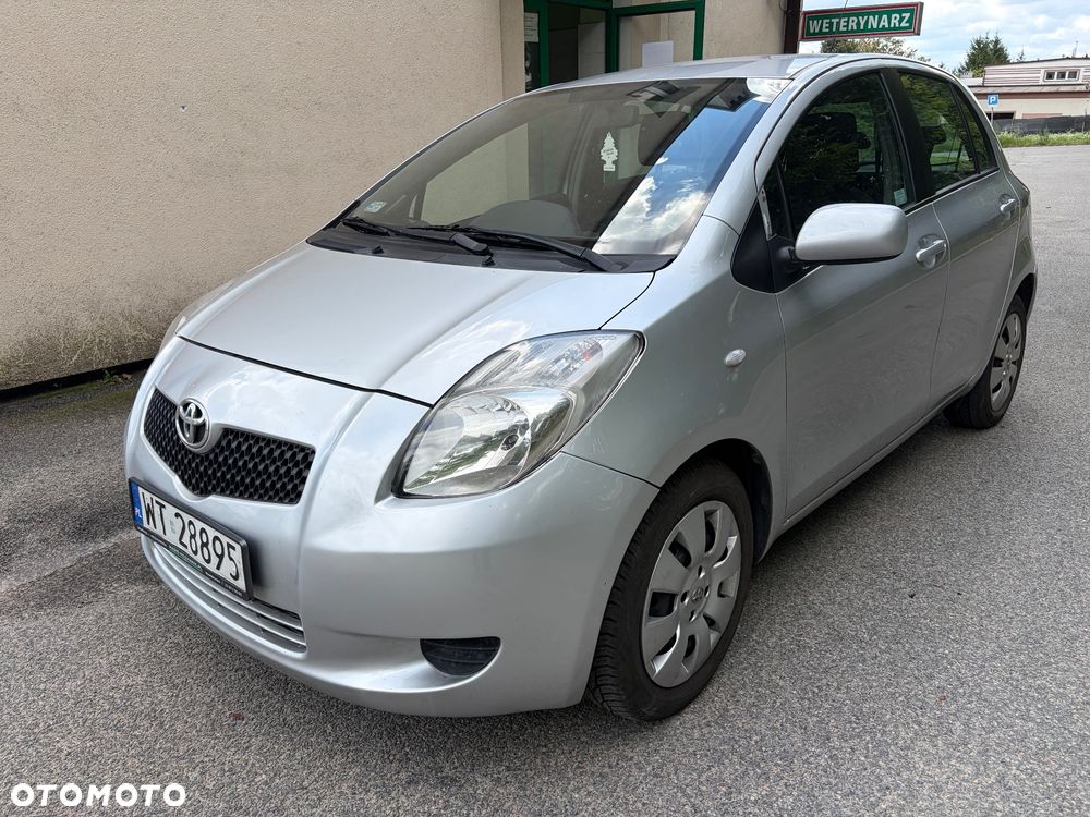 Toyota Yaris 1.3 Sol - 13