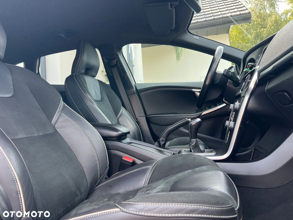 Volvo V40 T3 Inscription - 37