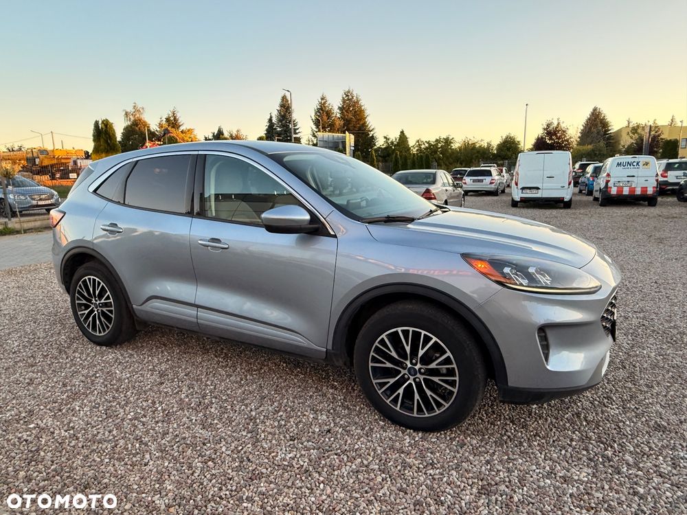 Ford Kuga - 3