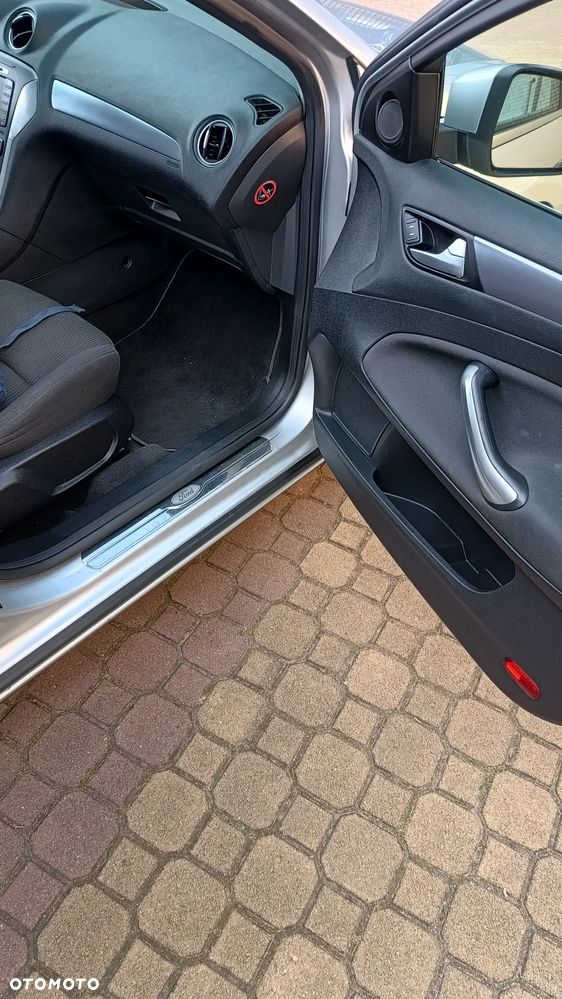 Ford Mondeo 2.0 TDCI Titanium - 11